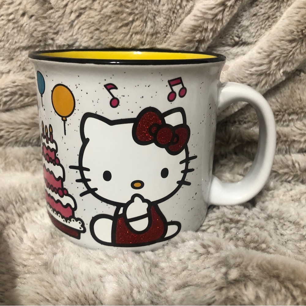 Hello Kitty - Happy Birthday Mug!